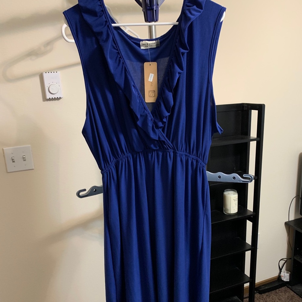 Sleeveless royal blue dress